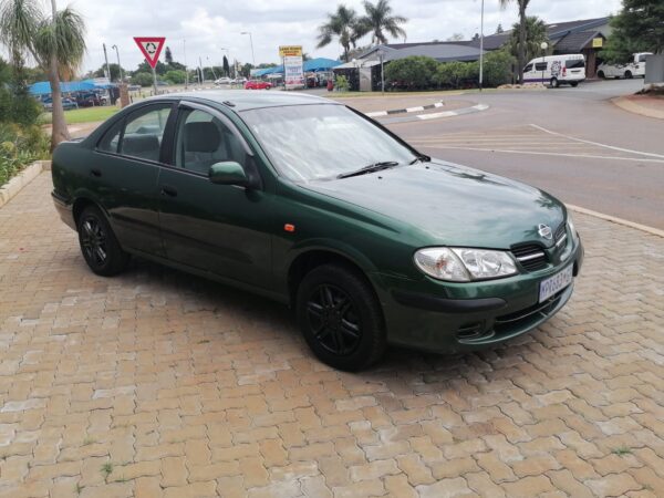 2004 Nissan Almera 1.6