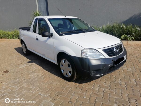 2015 Nissan NP200 1.6i